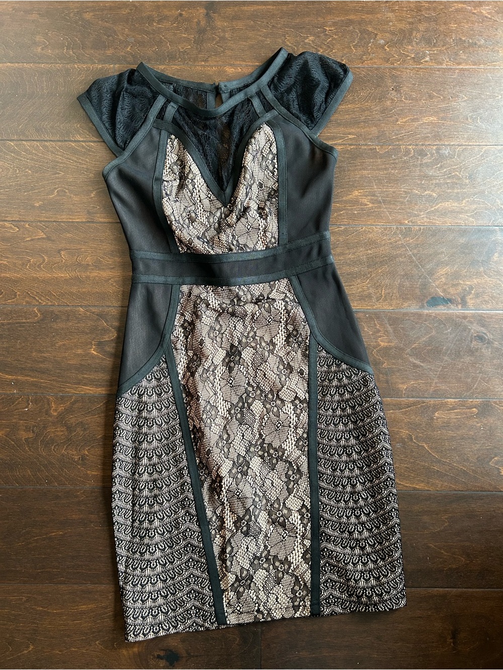 Wow Couture Women’s Mini Dress Sz XS Black Nude Lace 4123